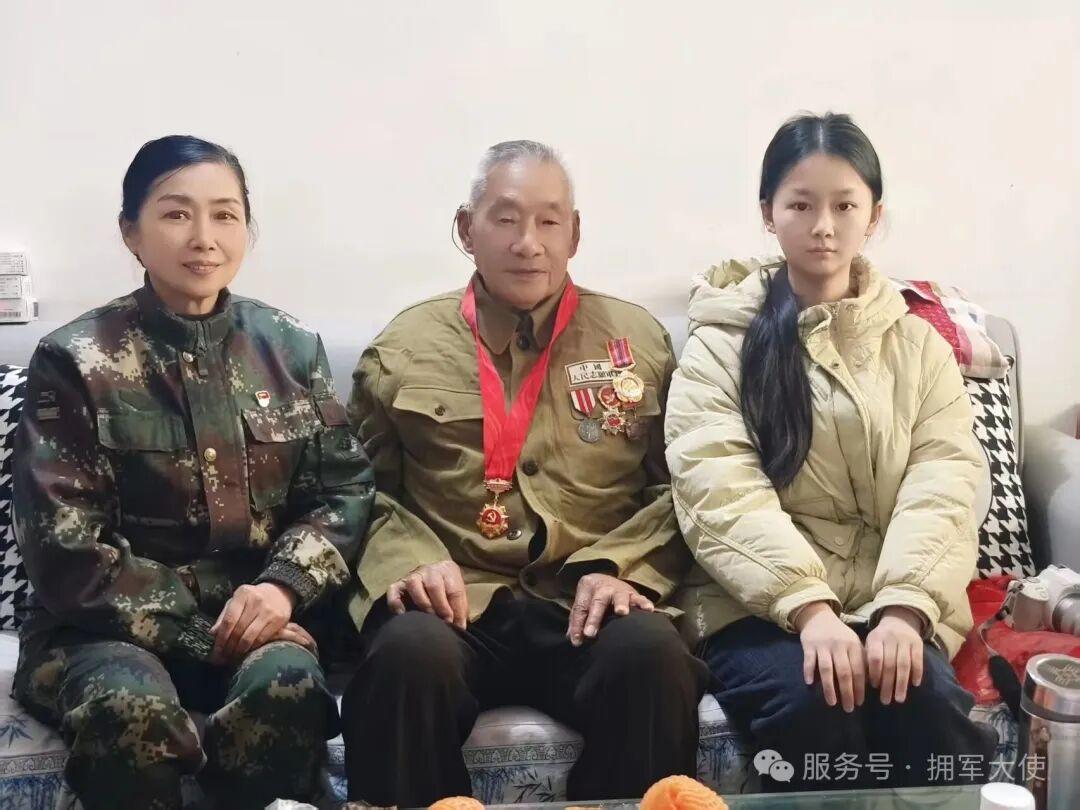 致敬英雄 情暖洛阳！拥军大使携手全国爱国拥军模范乔文娟慰问志愿军老英雄
